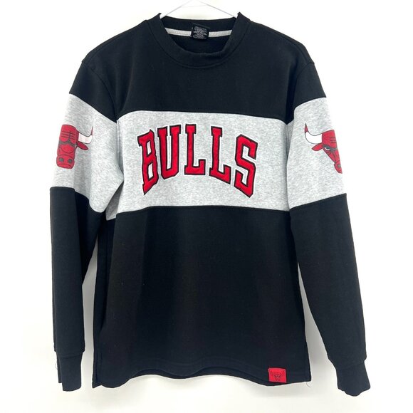NBA Other - Vintage Chicago Bulls NBA Embroidered Crewneck Sweatshirt Men's Small